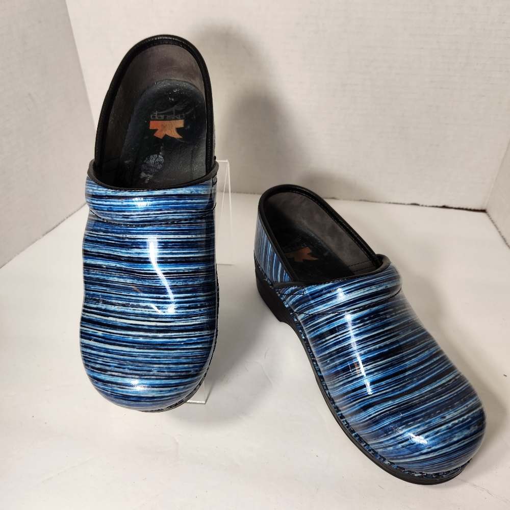 Dansko clog shoes blue striped size 38 / 7.5